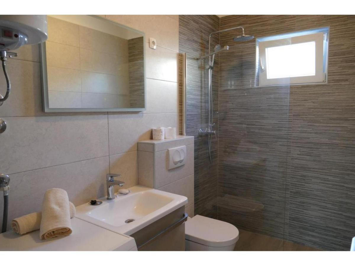 Apartment Ivano Vodice Zewnętrze zdjęcie